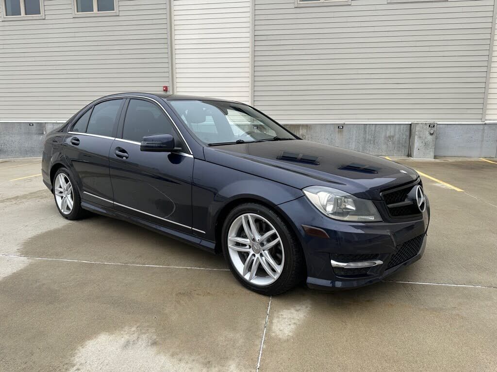 2013 MERCEDES-BENZ C-Class