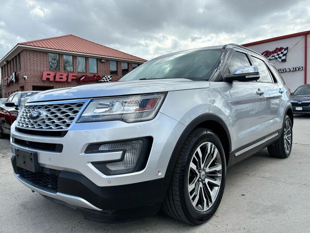 2017 FORD Explorer