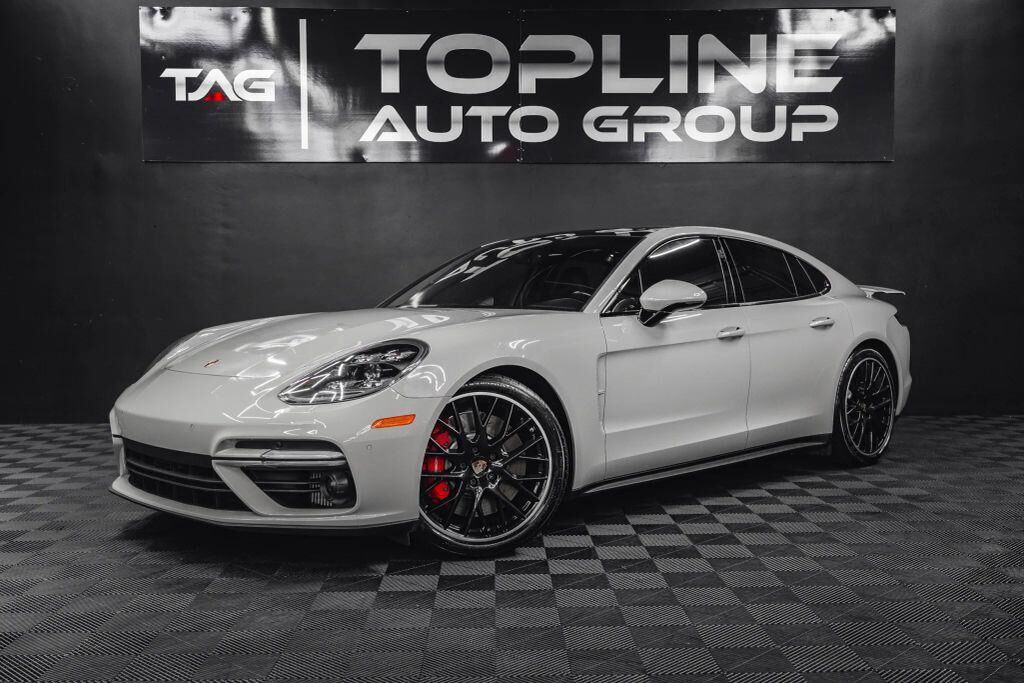 2017 PORSCHE Panamera