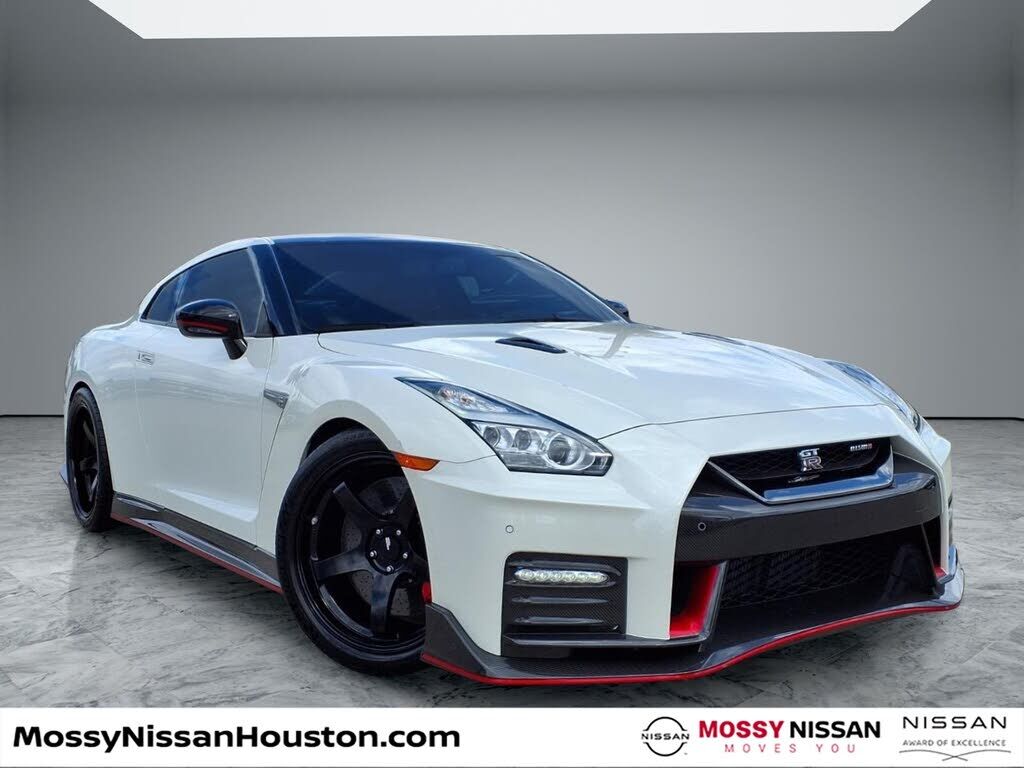 2019 NISSAN GT-R