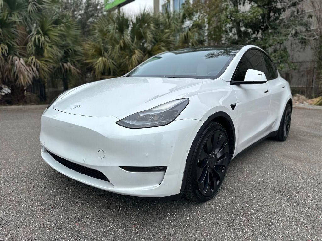 2022 TESLA Model Y