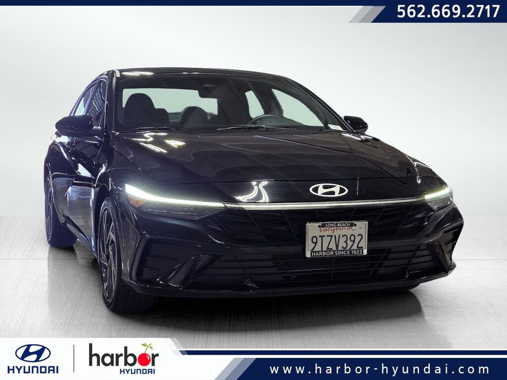 2025 HYUNDAI Elantra