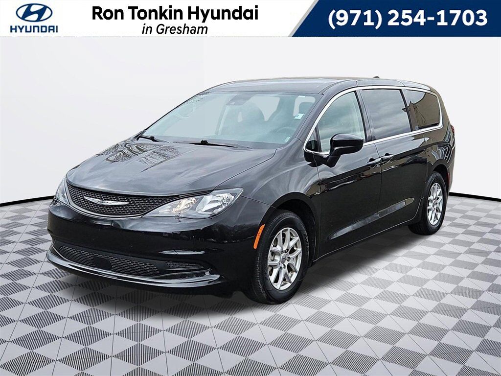 2023 CHRYSLER Voyager