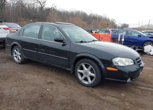 2001 NISSAN Maxima