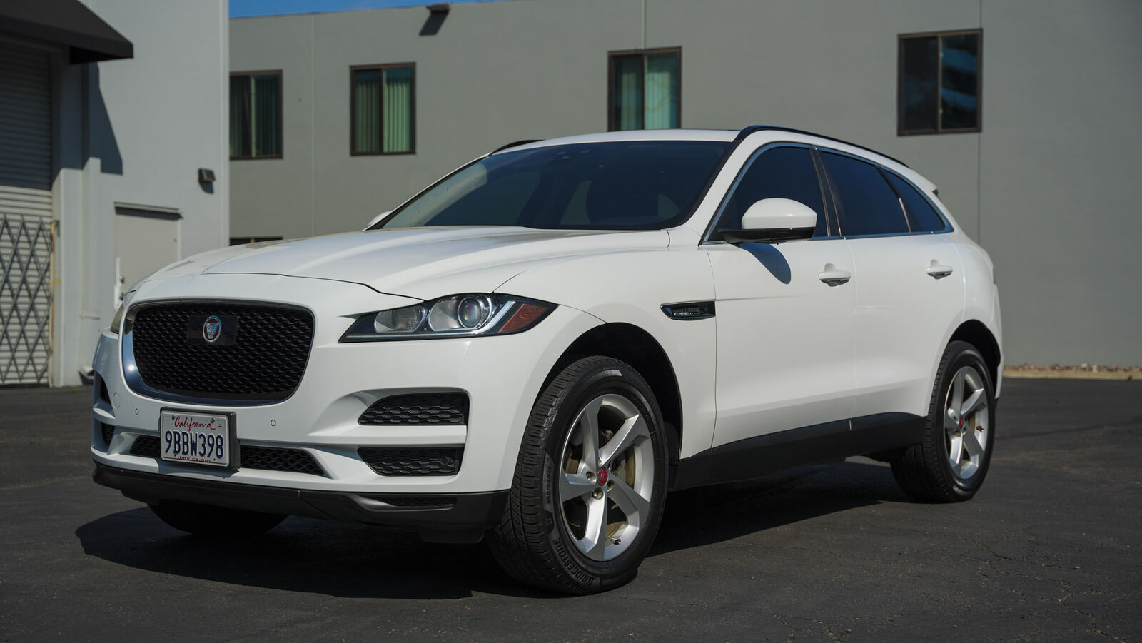 2019 JAGUAR F-Pace