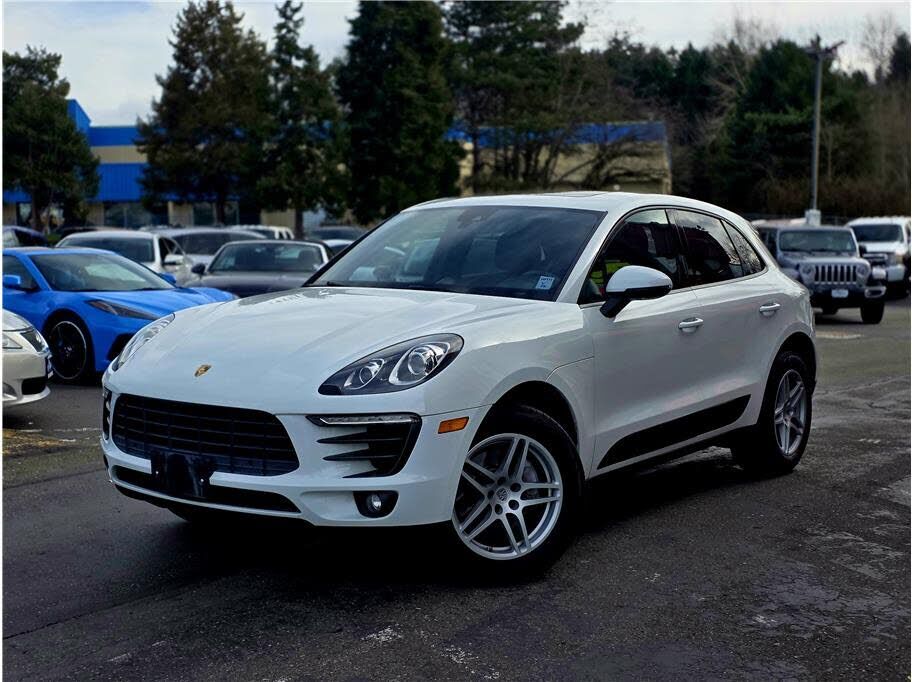2018 PORSCHE Macan