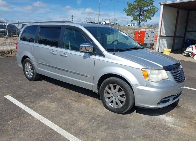 2011 CHRYSLER Town and Country