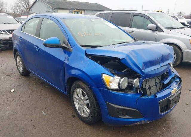 2016 CHEVROLET Sonic