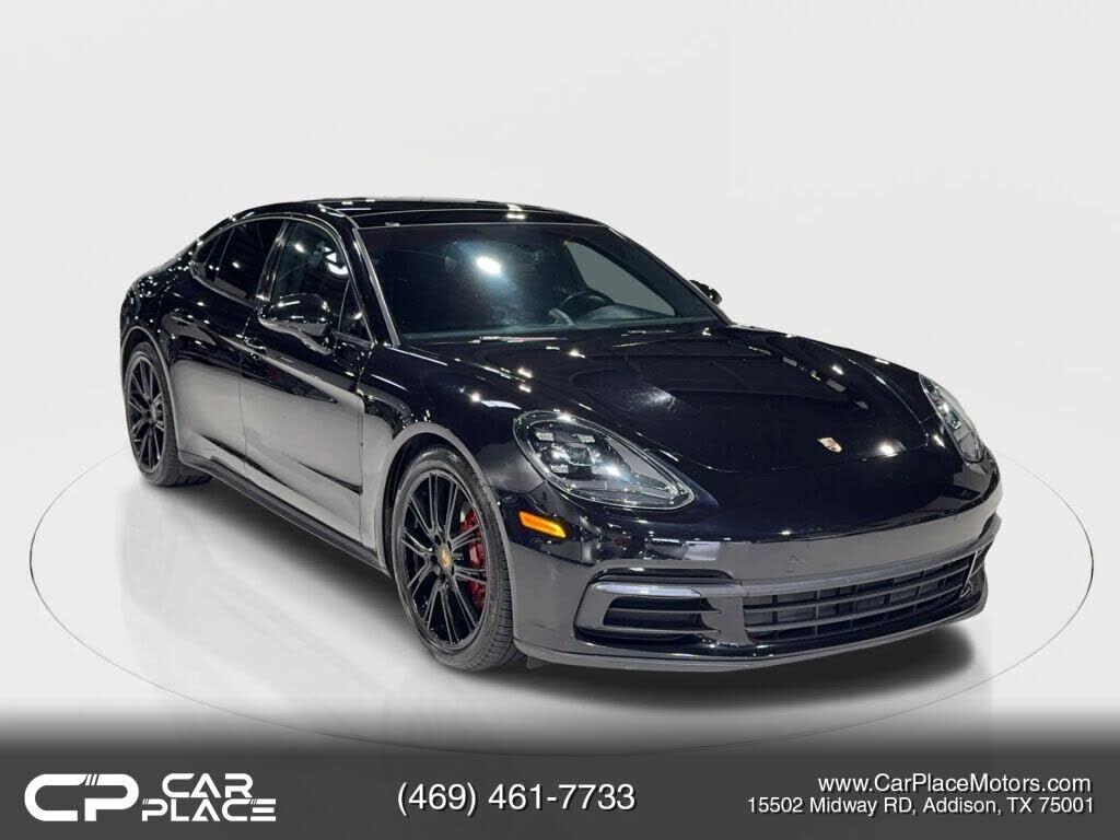 2018 PORSCHE Panamera