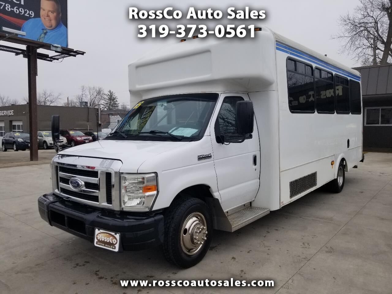2015 FORD E-450
