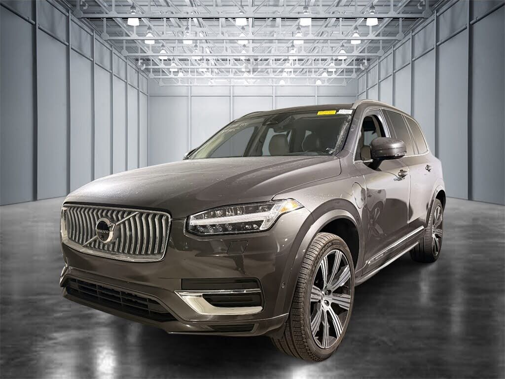 2024 VOLVO XC90