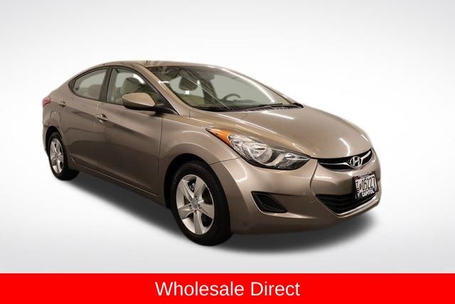 2011 HYUNDAI Elantra