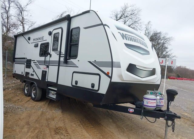 2022 WINNEBAGO OF INDIANA Minnie