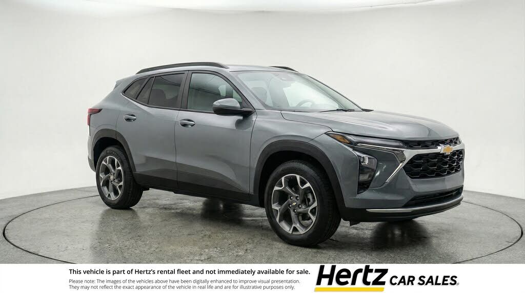 2025 CHEVROLET Trax