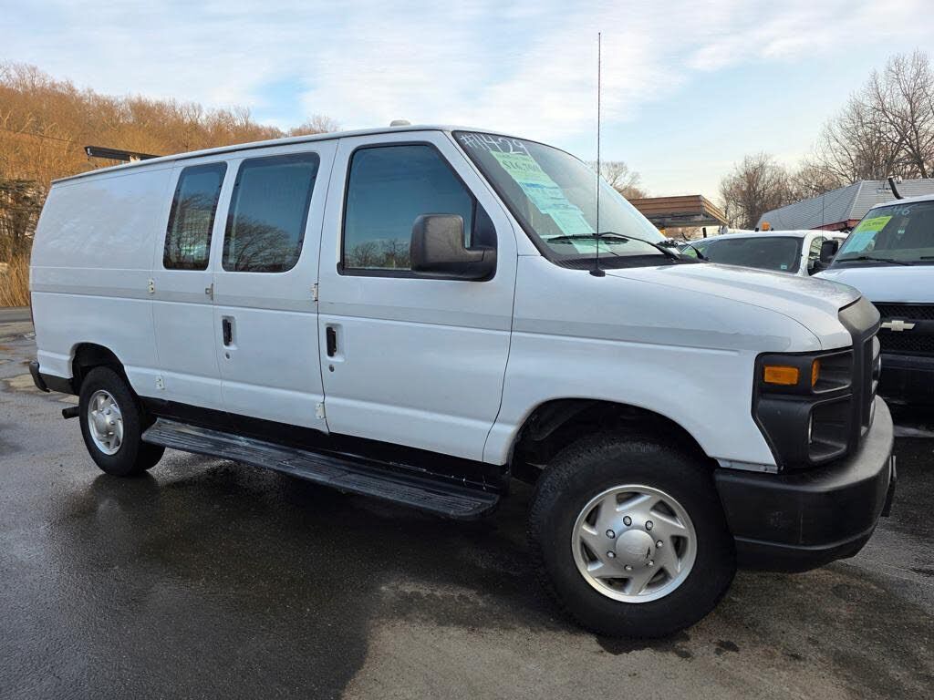 2012 FORD E-250