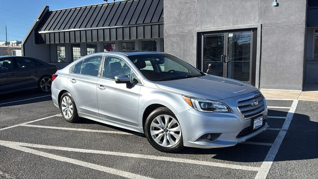 2017 SUBARU Legacy
