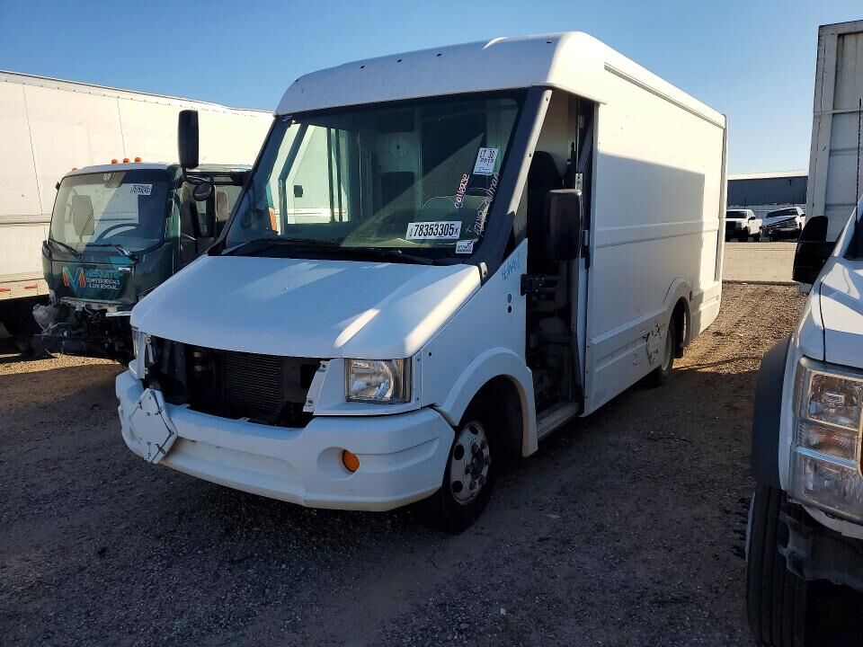 2013 ISUZU NPR/NPR-HD