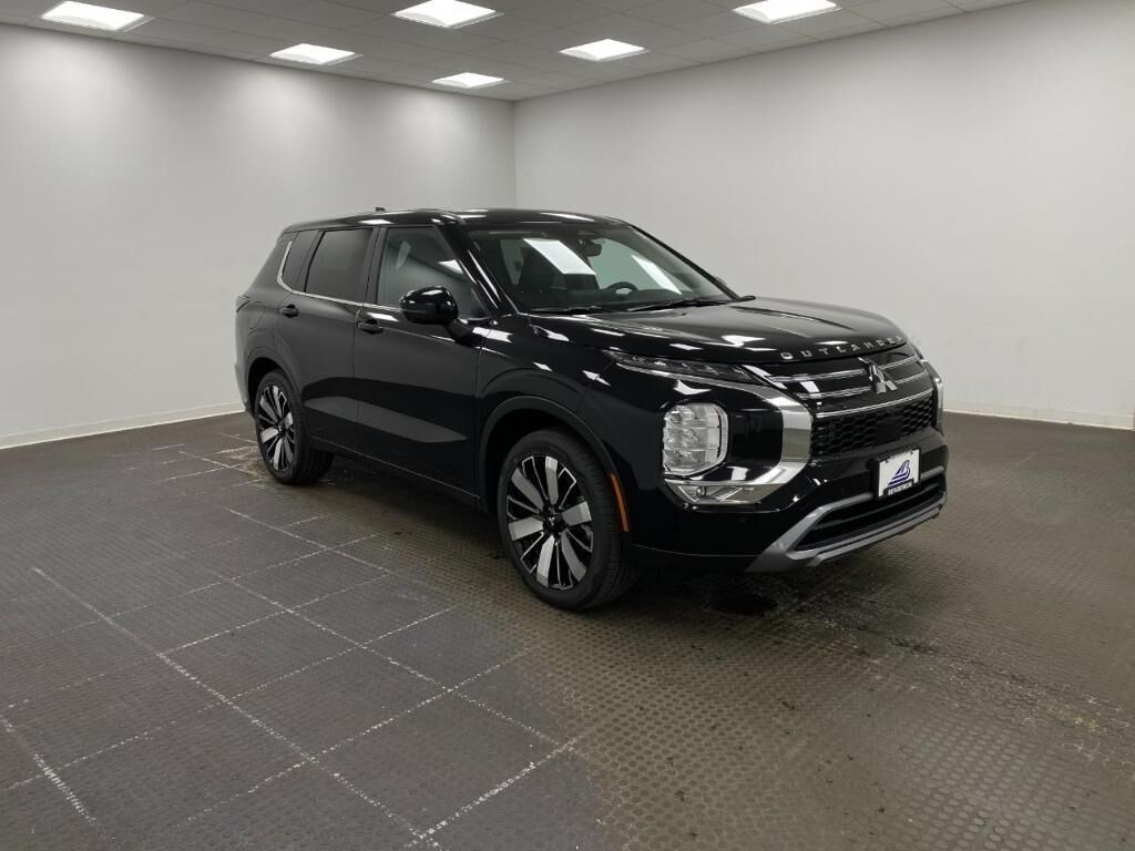 2026 MITSUBISHI Outlander