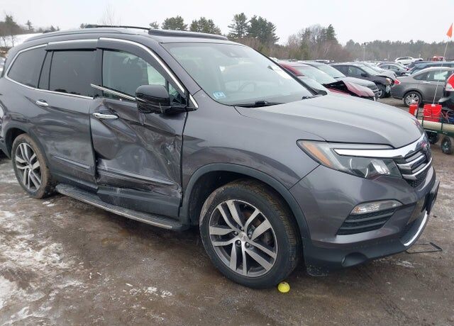2017 HONDA Pilot