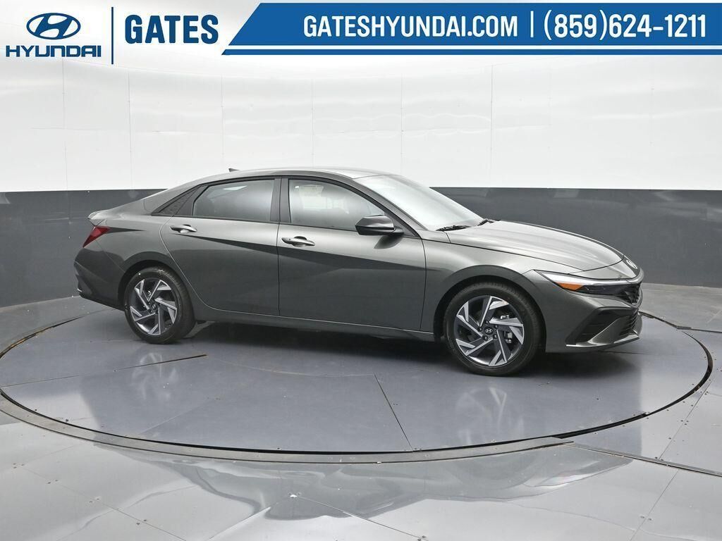 2025 HYUNDAI Elantra