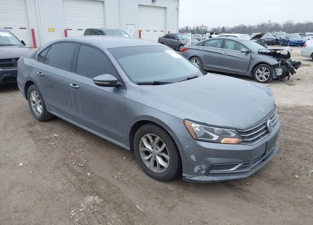 2018 VOLKSWAGEN Passat