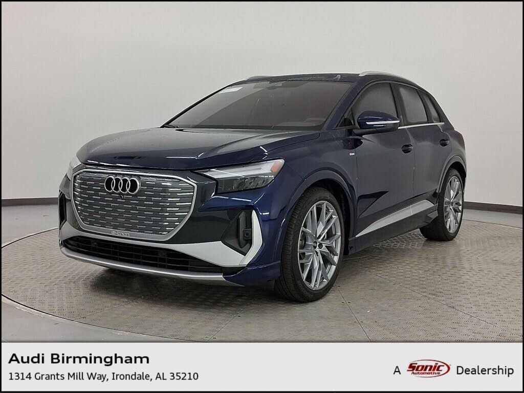 2025 AUDI Q4