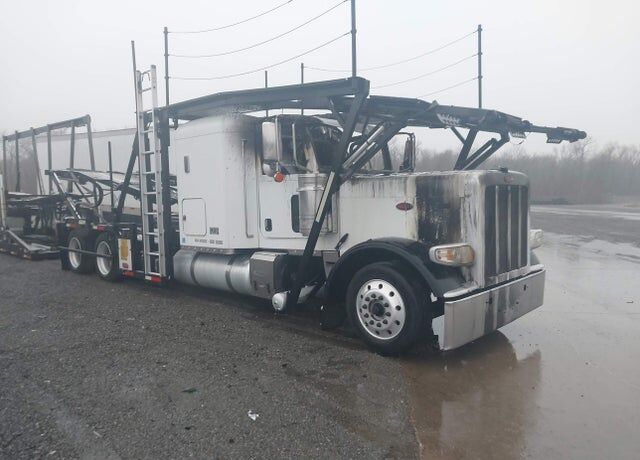 2018 PETERBILT 389