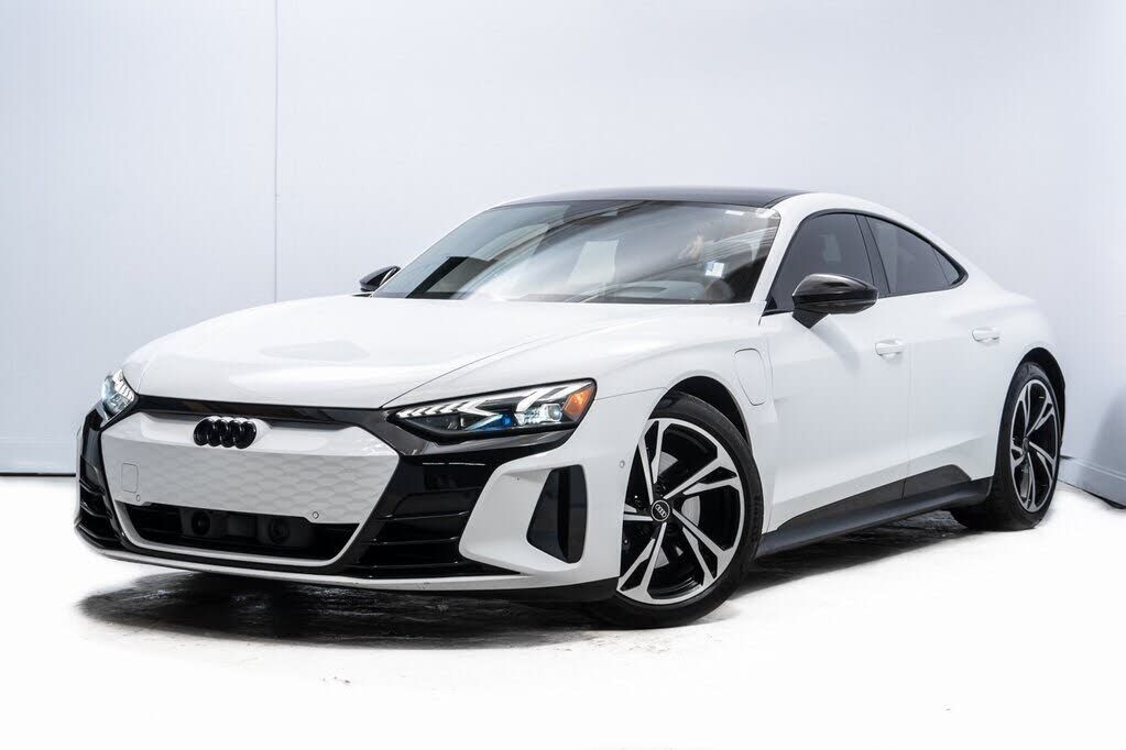 2024 AUDI e-tron GT