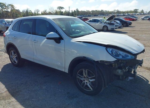 2018 PORSCHE Cayenne