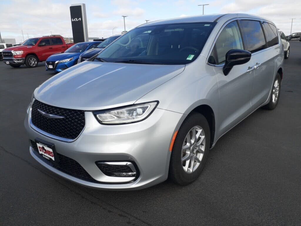 2024 CHRYSLER Pacifica