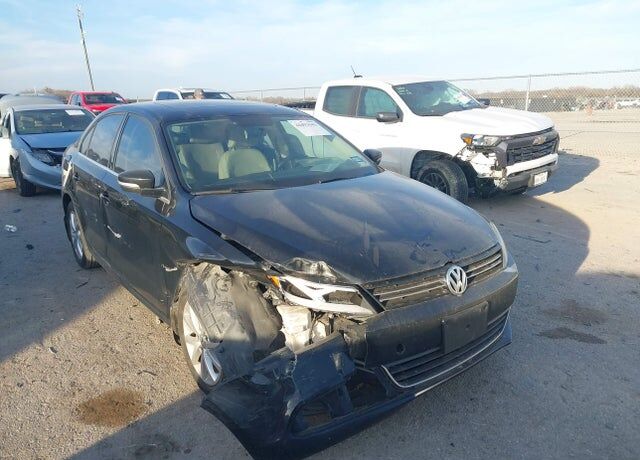 2013 VOLKSWAGEN Jetta