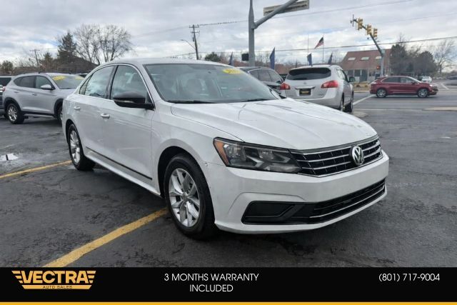 2017 VOLKSWAGEN Passat