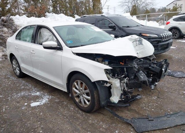2014 VOLKSWAGEN Jetta