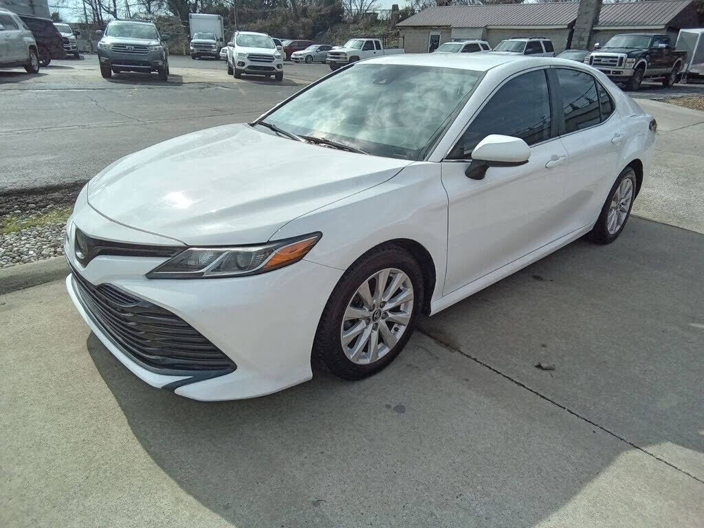 2019 TOYOTA Camry