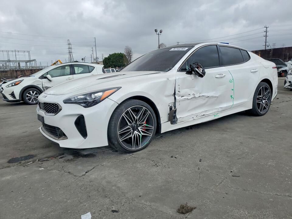 2022 KIA Stinger