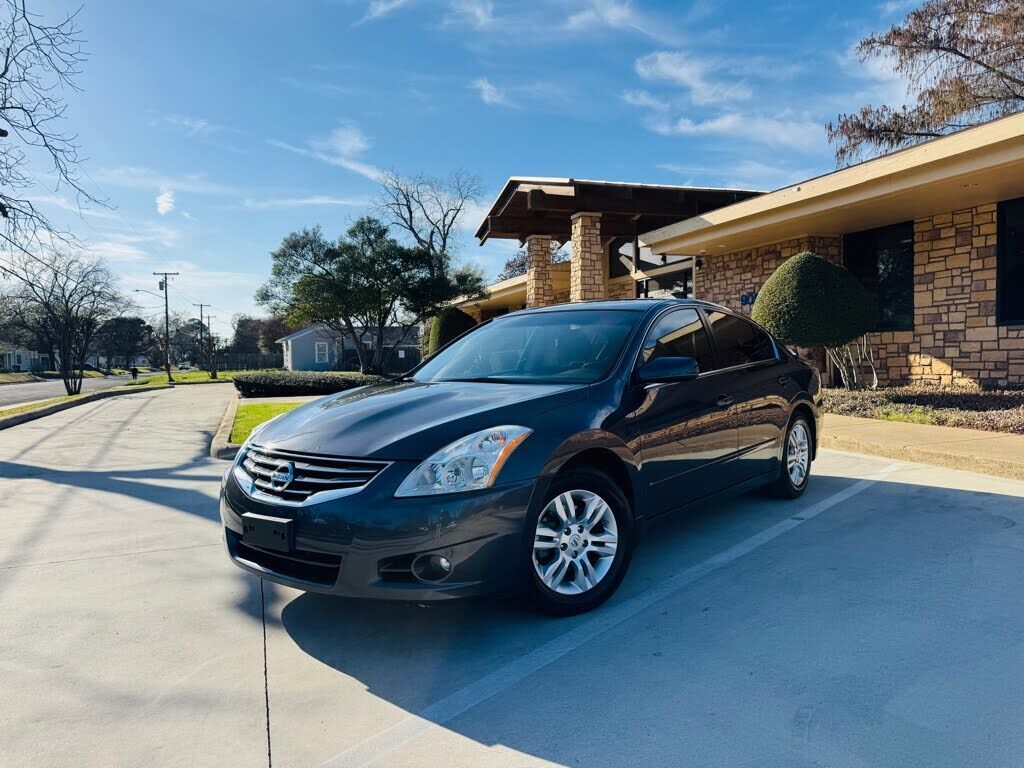 2012 NISSAN Altima