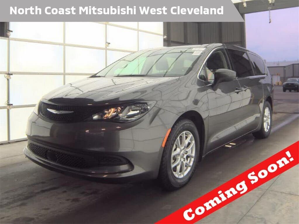 2023 CHRYSLER Voyager