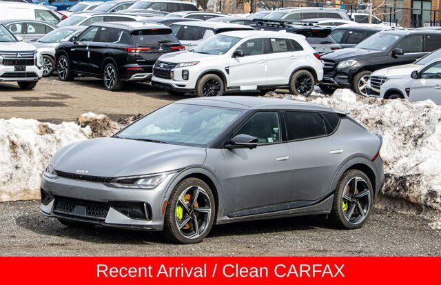 2023 KIA EV6