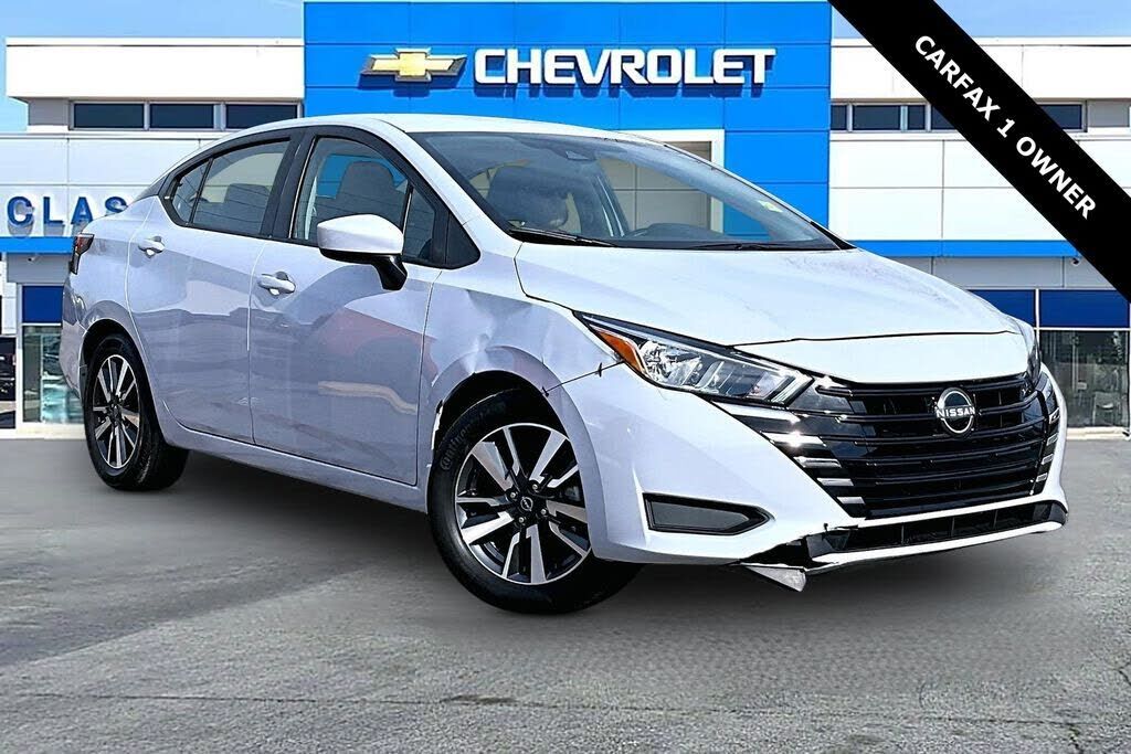 2024 NISSAN Versa