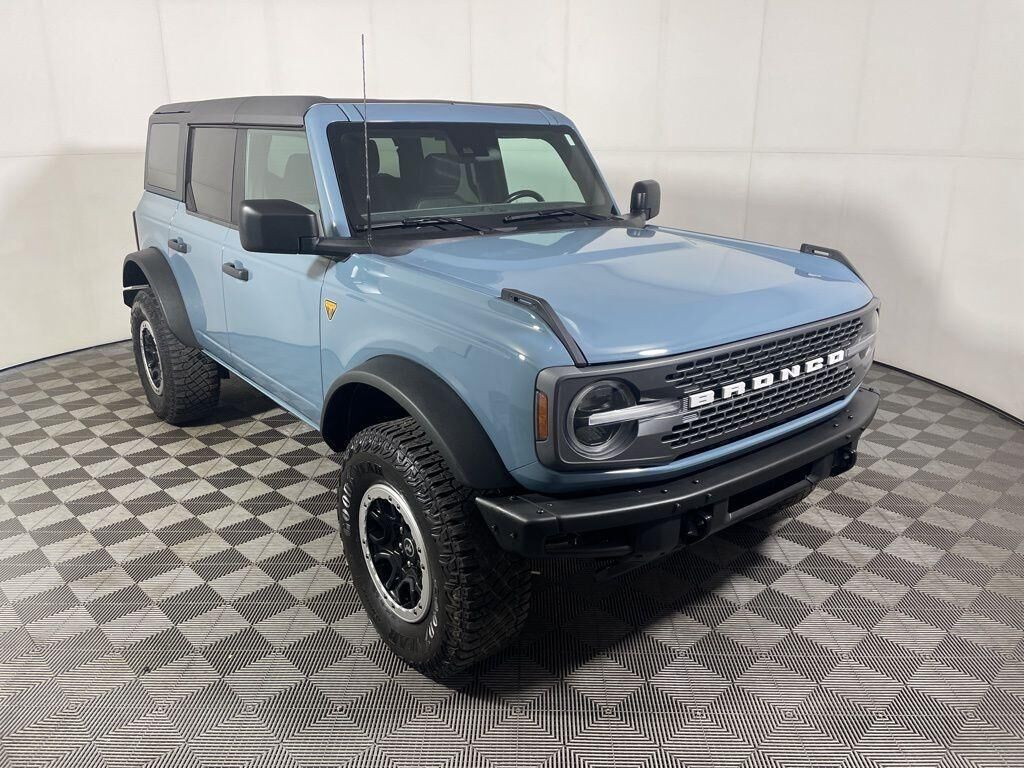 2022 FORD Bronco