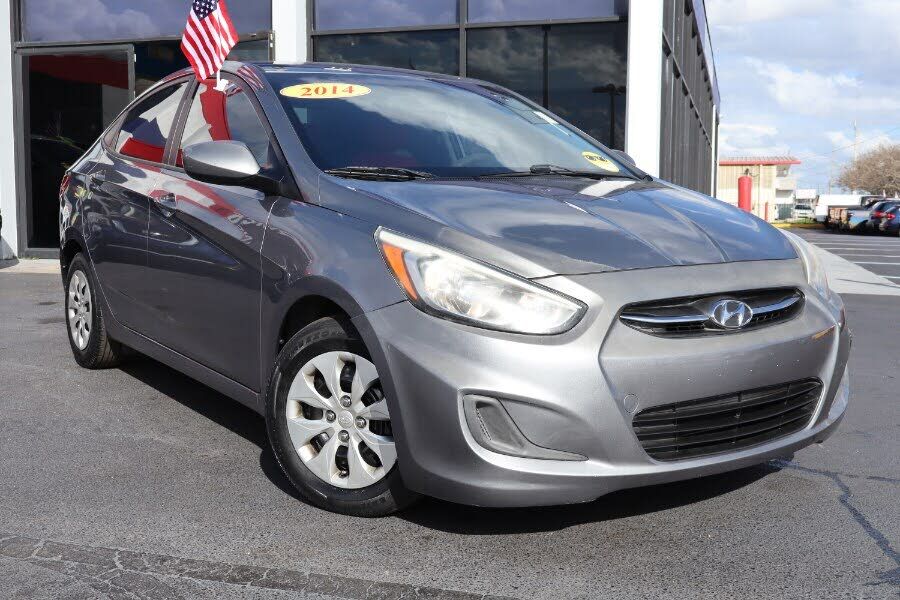 2015 HYUNDAI Accent