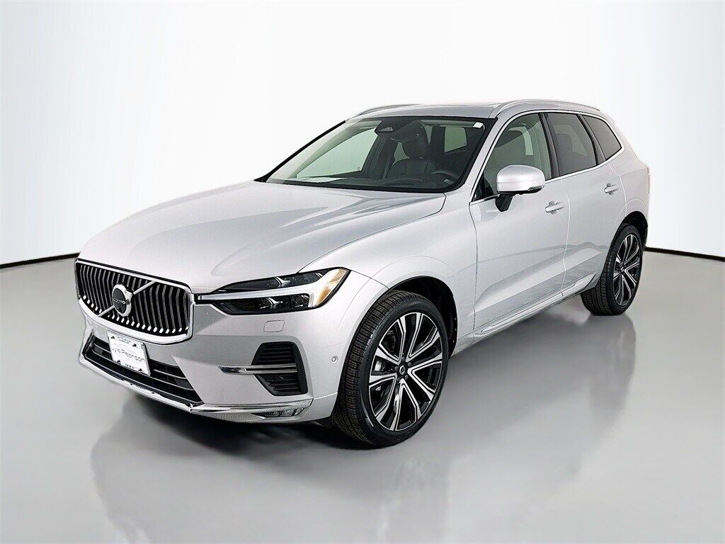 2023 VOLVO XC60