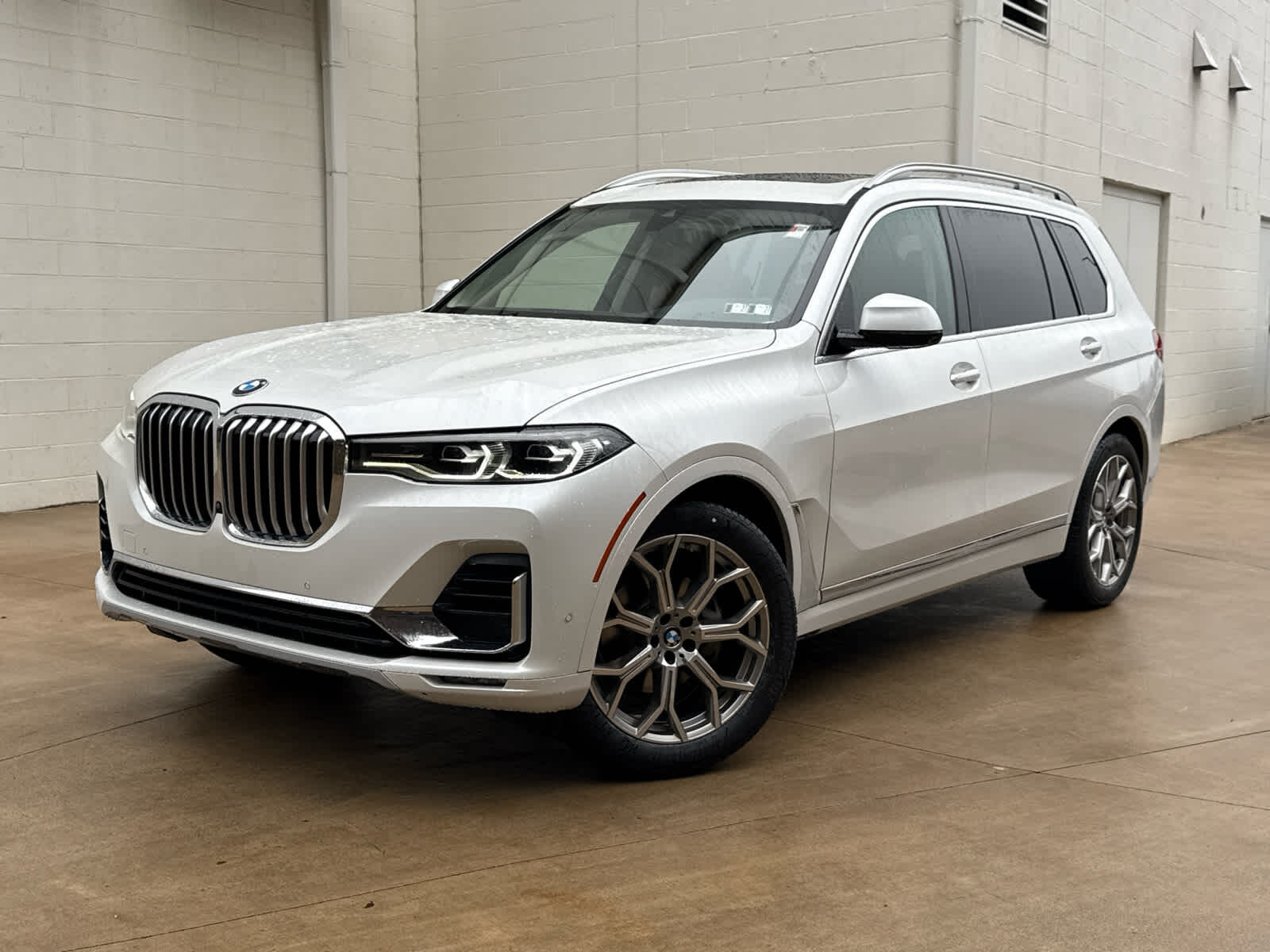 2021 BMW X7