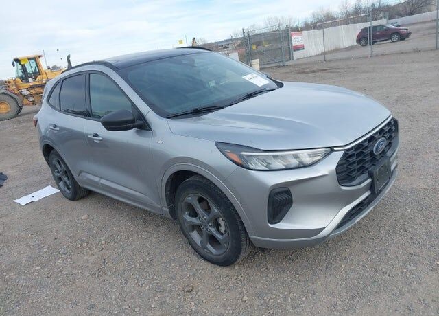 2023 FORD Escape