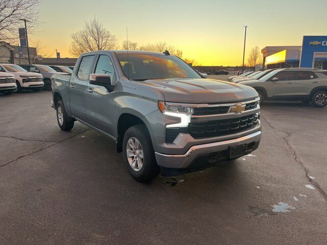 2025 CHEVROLET Silverado