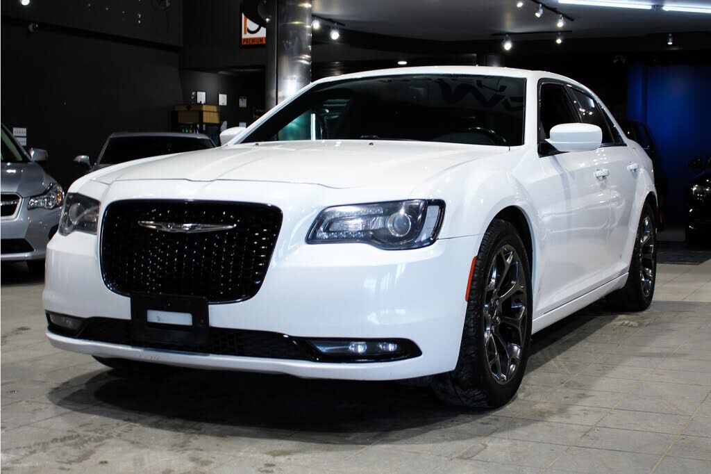 2016 CHRYSLER 300