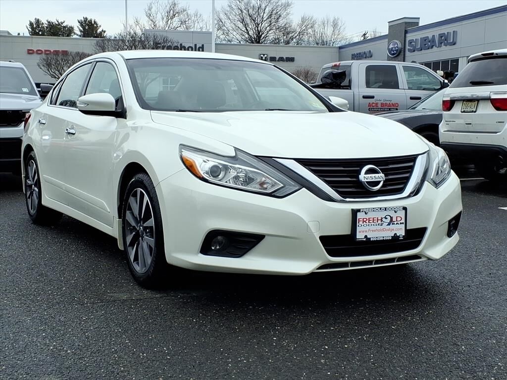 2017 NISSAN Altima