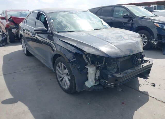 2018 VOLKSWAGEN Passat