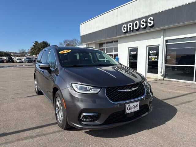 2023 CHRYSLER Pacifica