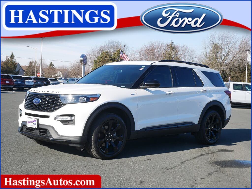 2023 FORD Explorer